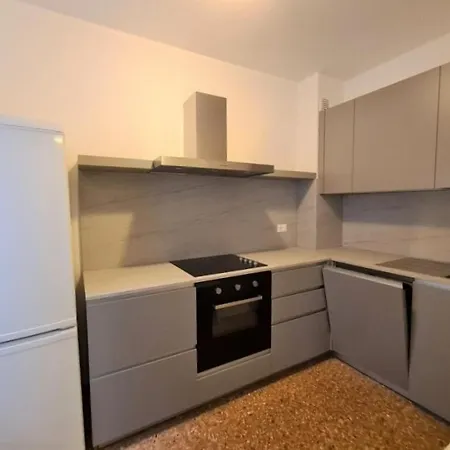 Condominio Spiaggia شقة